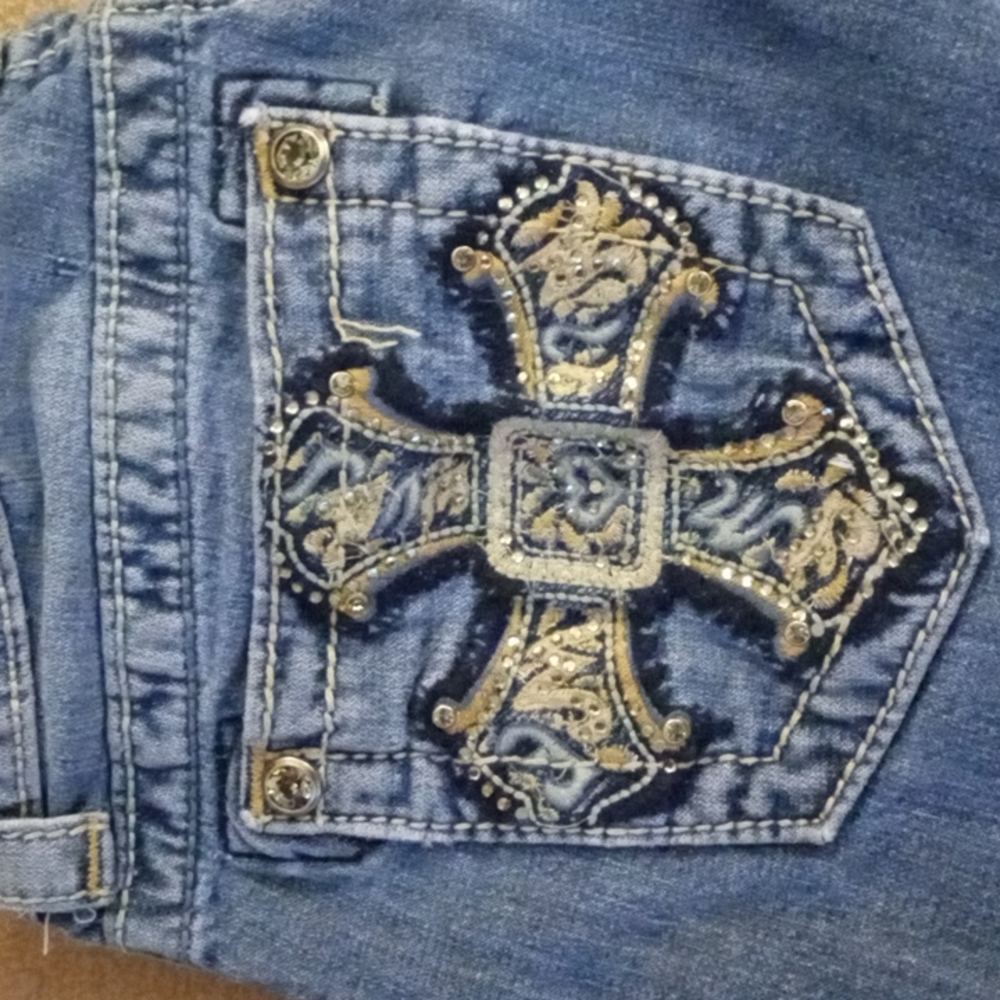 Women's miss me inseam 32/33